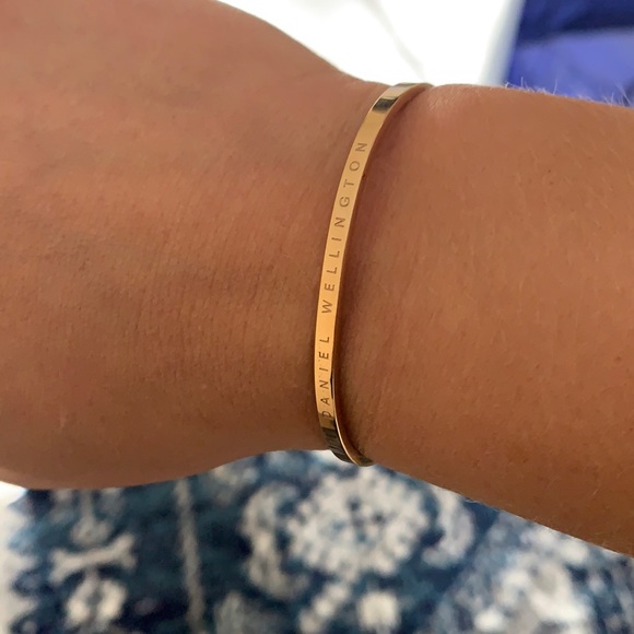 Daniel Wellington Jewelry - Daniel Wellington rose gold cuff